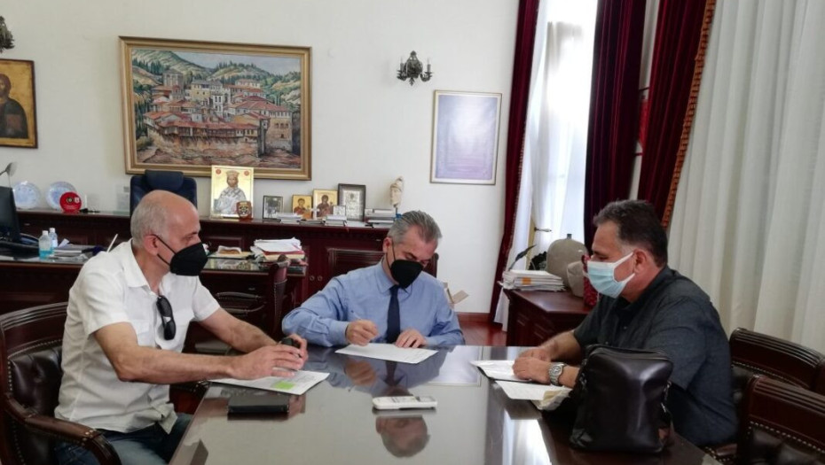 Υπεγράφη η σύμβαση για το καθαρισμό ρέματος στο Νέο Σκοπό!