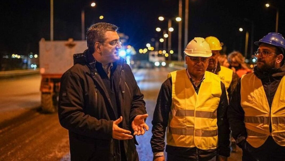 Από τον Απόστολο Τζιτζικώστα: Αυτοψία στα έργα ασφαλτόστρωσης