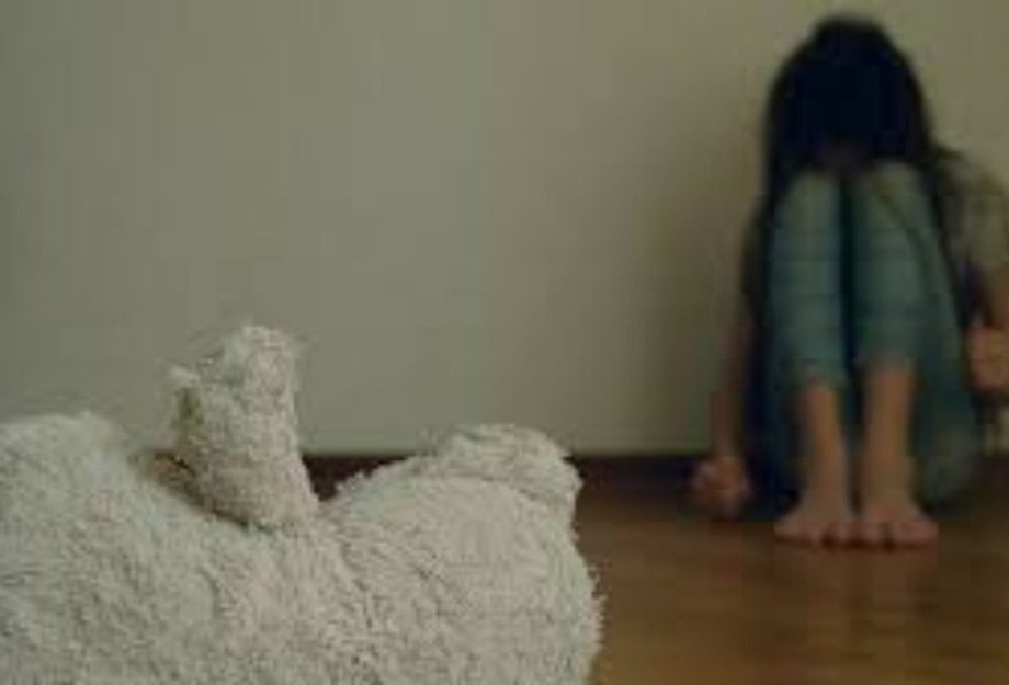 Φλώρινα: Ο βοσκός βίαζε την ανήλικη κόρη του 3 φορές την εβδομάδα Φλώρινα: Ο βοσκός βίαζε την ανήλικη κόρη του 3 φορές την εβδομάδα