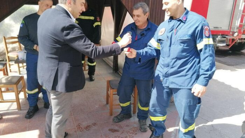 Ο Tάσος Χατζηβασιλείου την Κυριακή του Πάσχα Δίπλα στους εργαζομένους της πρώτης γραμμής