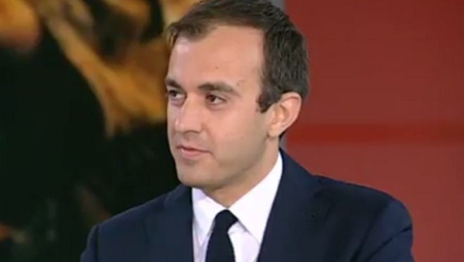 Τάσος Χατζηβασιλείου: Μακρόν και αντί-Μακρόν