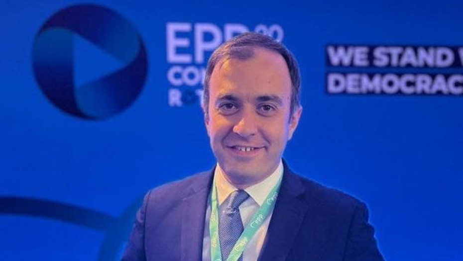 Στο Ρότερνταμ για το Συνέδριο του ΕΛΚ ο Τάσος Χατζηβασιλείου: Διμερείς συναντήσεις με τον Πρωθυπουργό