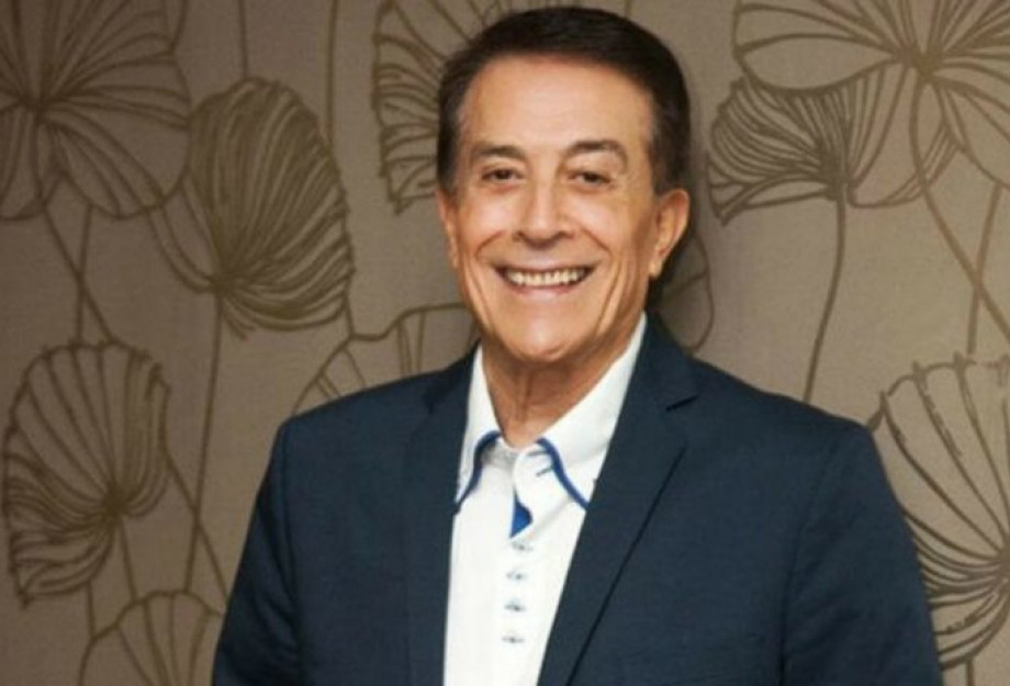 Φίλος του Δάκη αποκαλύπτει: «Ο Σάκης Ρουβάς έμενε στο σπίτι του και όταν έγινε γνωστός, εξαφανίστηκε» Φίλος του Δάκη αποκαλύπτει: «Ο Σάκης Ρουβάς έμενε στο σπίτι του και όταν έγινε γνωστός, εξαφανίστηκε»