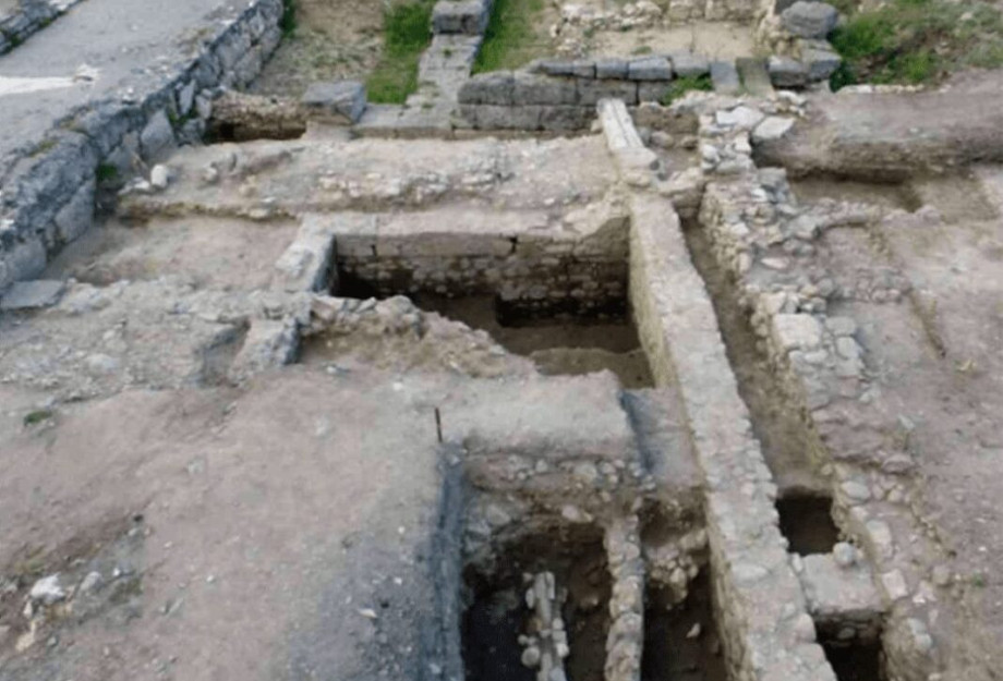 Την Κυριακή 16 Οκτωβρίου στο Δήμο Παγγαίου: Τα ευρήματα του ερευνητικού προγράμματος στην ακρόπολη της Αμφίπολης Την Κυριακή 16 Οκτωβρίου στο Δήμο Παγγαίου: Τα ευρήματα του ερευνητικού προγράμματος στην ακρόπολη της Αμφίπολης
