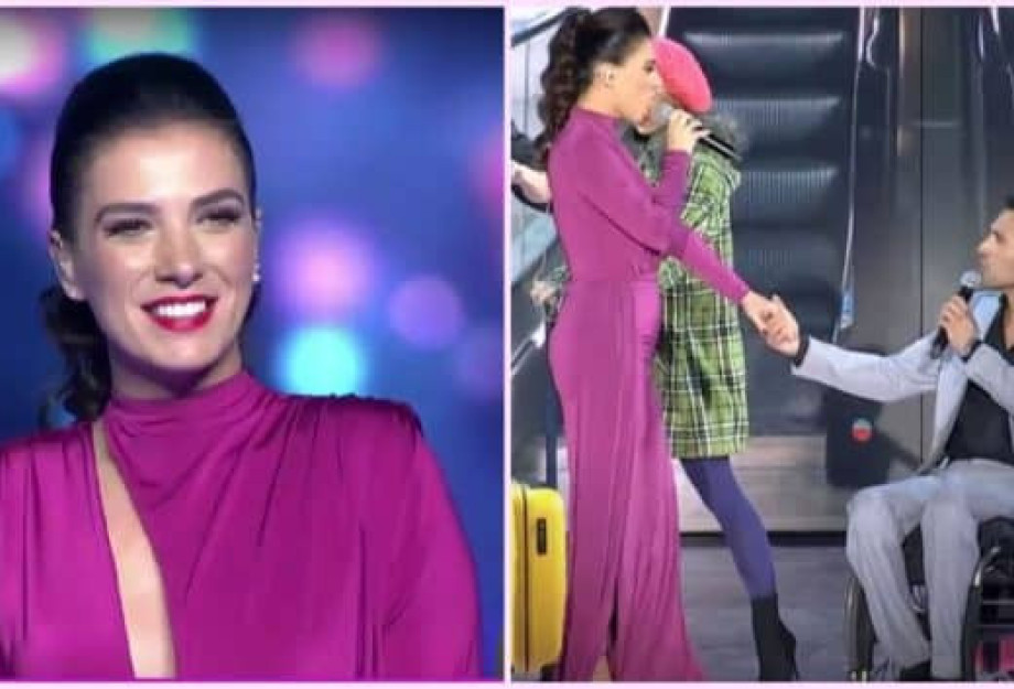 Φωτεινή Δάρρα: «Θα ήθελα το πρώτο live να το αφιερώσω στη μητέρα μου, που έφυγε από τη ζωή πριν από λίγες ημέρες» Φωτεινή Δάρρα: «Θα ήθελα το πρώτο live να το αφιερώσω στη μητέρα μου, που έφυγε από τη ζωή πριν από λίγες ημέρες»