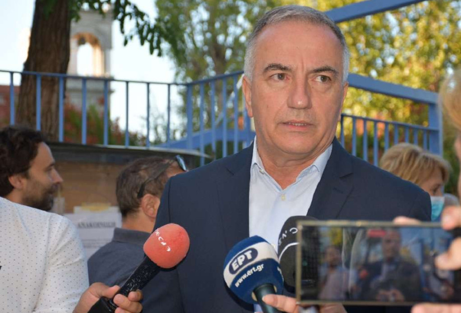 Σταύρος Καλαφάτης: Η νέα χρονιά να είναι ανέφελη, χαρούμενη κι εποικοδομητική για όλους Σταύρος Καλαφάτης: Η νέα χρονιά να είναι ανέφελη, χαρούμενη κι εποικοδομητική για όλους