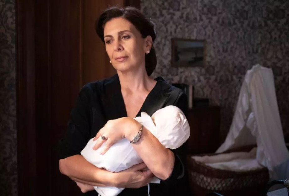 Άγριες Μέλισσες: Τραγικό το τέλος της Μυρσίνης – Χάνει τα πάντα Άγριες Μέλισσες: Τραγικό το τέλος της Μυρσίνης – Χάνει τα πάντα