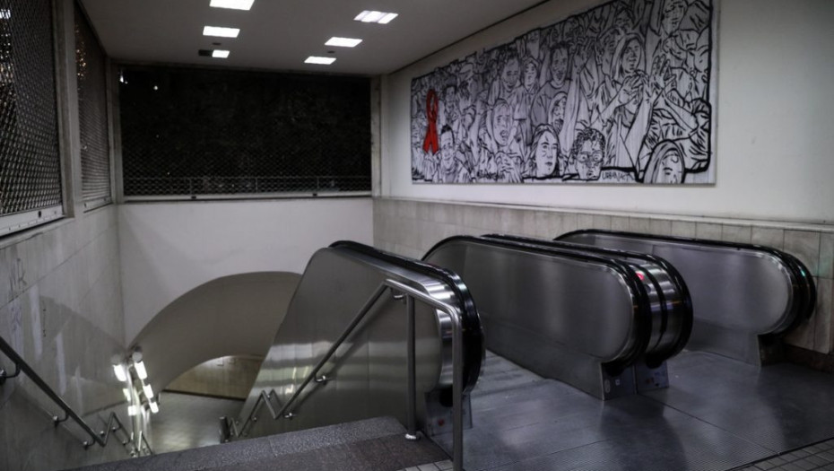 Μοναστηράκι: Εκκενώνεται ο σταθμός του μετρό μετά από τηλεφώνημα για βόμβα