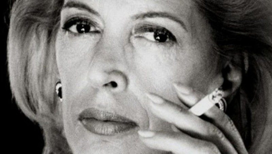 Ντίνα Κώνστα: Δεν ήθελα παιδιά – Έβλεπα τις άλλες κι έλεγα «πώς σκλαβώνονται έτσι;»