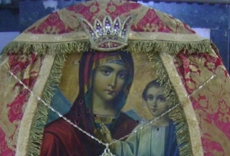 Η εικόνα της Παναγία που δέχτηκε 55 σφαίρες και το πρόσωπό Της έμεινε αλώβητο Η εικόνα της Παναγία που δέχτηκε 55 σφαίρες και το πρόσωπό Της έμεινε αλώβητο
