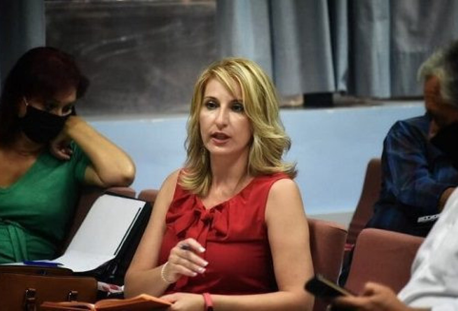 Θένια Χαραλαμπίδου: Το ταμείο (του Δήμου Σερρών) έμεινε με 5.000 €! Θένια Χαραλαμπίδου: Το ταμείο (του Δήμου Σερρών) έμεινε με 5.000 €!