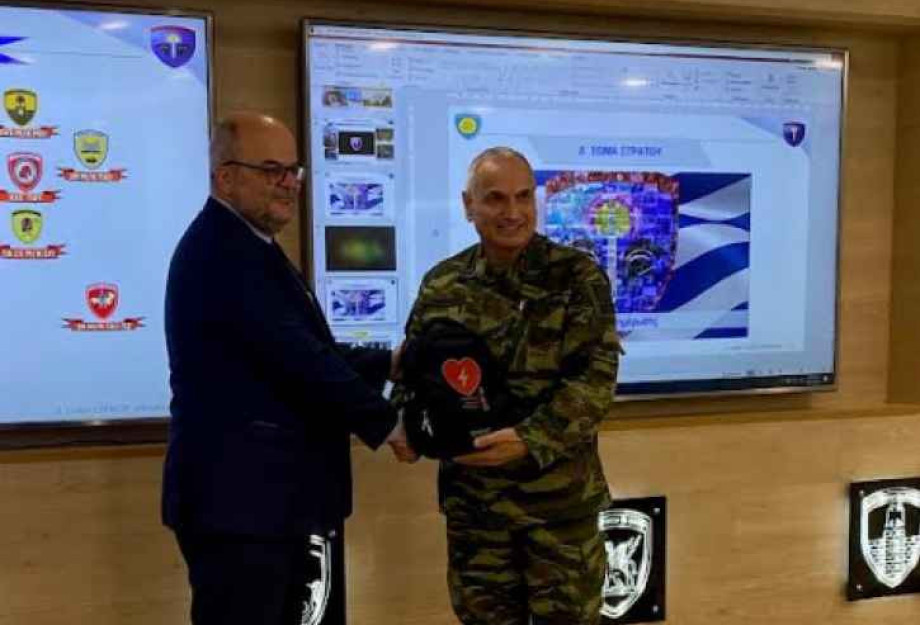 Από τη ΔΕΔΑ: Δωρεά 10 απινιδωτών στο Δ΄ Σώμα Στρατού «ΘΡΑΚΗ» Από τη ΔΕΔΑ: Δωρεά 10 απινιδωτών στο Δ΄ Σώμα Στρατού «ΘΡΑΚΗ»