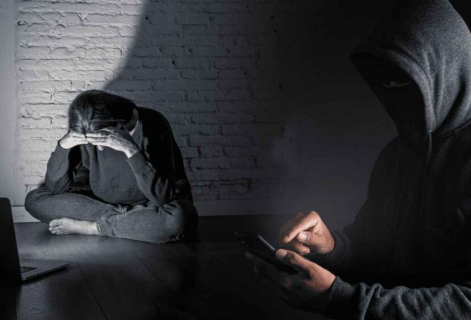 Φρίκη στην Καβάλα: Συμμορία ανηλίκων εκβίαζε και εκφόβιζε συμμαθητές σε σχολείο και αποκόμιζε μεγάλα χρηματικά ποσά Φρίκη στην Καβάλα: Συμμορία ανηλίκων εκβίαζε και εκφόβιζε συμμαθητές σε σχολείο και αποκόμιζε μεγάλα χρηματικά ποσά