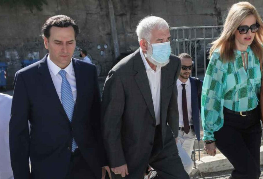 Δίκη Φιλιππίδη: «Μου έκανε βιντεοκλήση, ήταν γυμνός και άγγιζε το μόριό του» – Κατάθεση σοκ Δίκη Φιλιππίδη: «Μου έκανε βιντεοκλήση, ήταν γυμνός και άγγιζε το μόριό του» – Κατάθεση σοκ