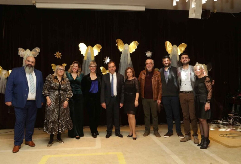 Ο Σύλλογος Εκπαιδευτικών “Ο Εμ. Παπάς” Βράβευσε τα παιδιά του! Ο Σύλλογος Εκπαιδευτικών “Ο Εμ. Παπάς” Βράβευσε τα παιδιά του!