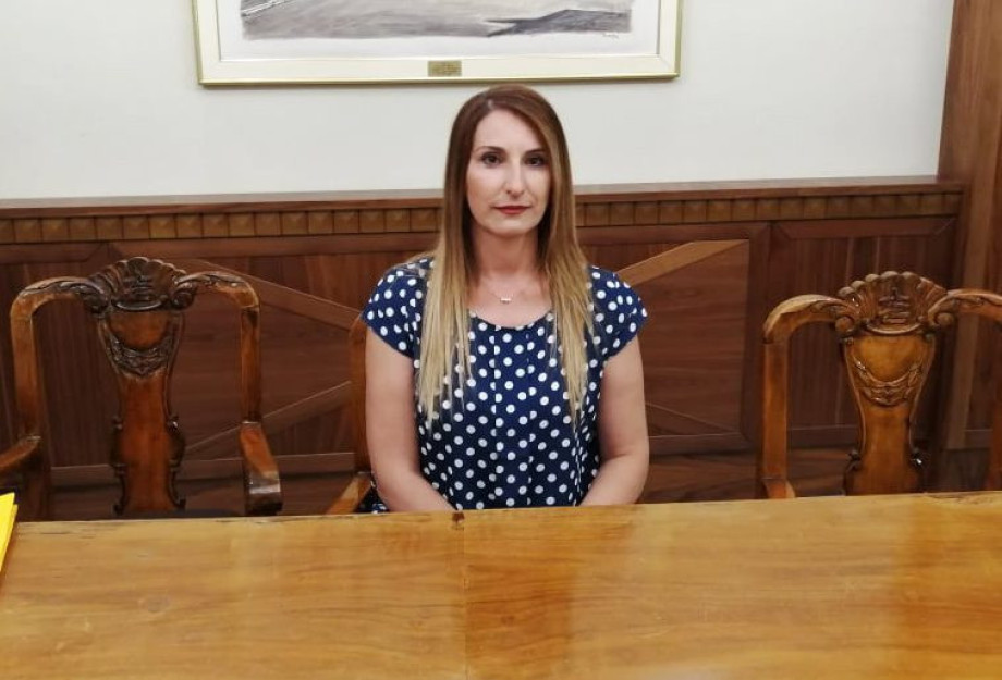 Θένια Χαραλαμπίδου: Δύο ερωτήσεις στην Δημοτική Αρχή! Θένια Χαραλαμπίδου: Δύο ερωτήσεις στην Δημοτική Αρχή!