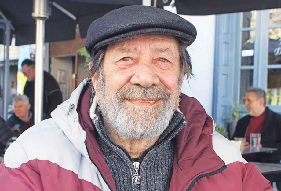 Νίκος Κάπιος: «Έτρωγα μια χούφτα κουκιά με νερό για να χορτάσω, εύχομαι να μην τα ζήσει κανείς αυτά» Νίκος Κάπιος: «Έτρωγα μια χούφτα κουκιά με νερό για να χορτάσω, εύχομαι να μην τα ζήσει κανείς αυτά»