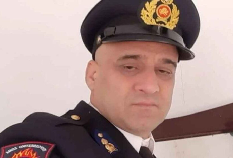 Αυτός είναι ο Ρομά πυροσβέστης που έσωσε το 11 μηνών μωρό στις Αφίδνες Αυτός είναι ο Ρομά πυροσβέστης που έσωσε το 11 μηνών μωρό στις Αφίδνες