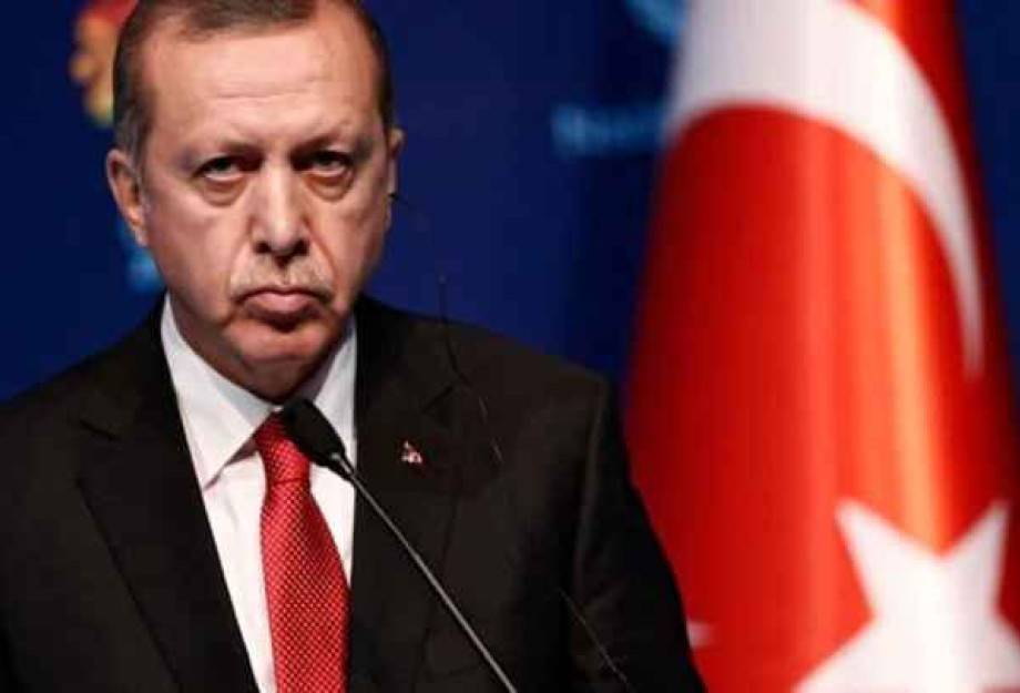 Πρόστιμα από τον Ερντογαν στα κανάλια για τους σεισμούς: Επέκριναν τον τρόπο που διαχειρίστηκε η κυβέρνηση την καταστροφή Πρόστιμα από τον Ερντογαν στα κανάλια για τους σεισμούς: Επέκριναν τον τρόπο που διαχειρίστηκε η κυβέρνηση την καταστροφή