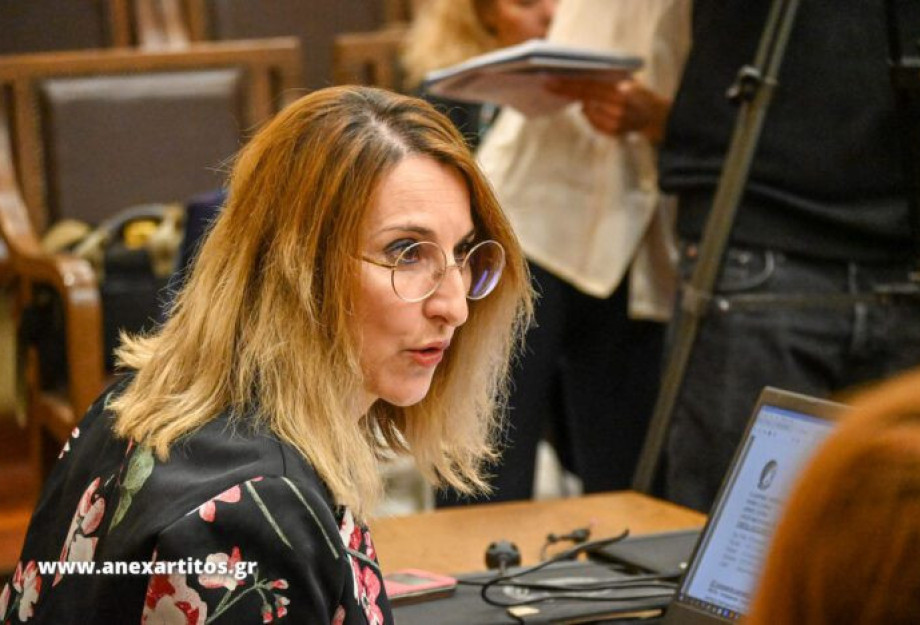 Θένια Χαραλαμπίδου:3+1 «χάρες» σε ένα μόνο Δημοτικό Συμβούλιο! Θένια Χαραλαμπίδου:3+1 «χάρες» σε ένα μόνο Δημοτικό Συμβούλιο!