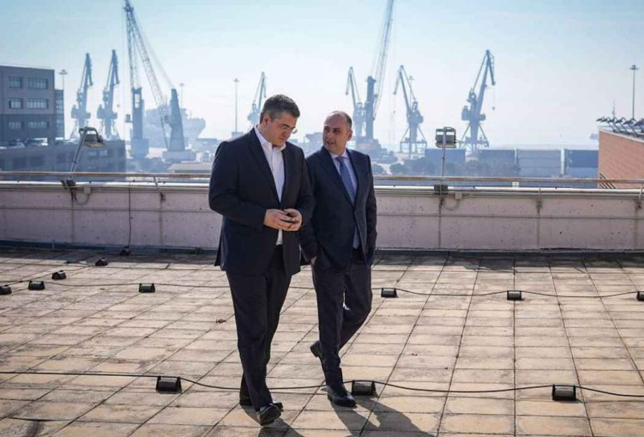 Συνάντηση εργασίας μεταξύ Τζιτζικώστα – Καραγιάννη! Συνάντηση εργασίας μεταξύ Τζιτζικώστα – Καραγιάννη!