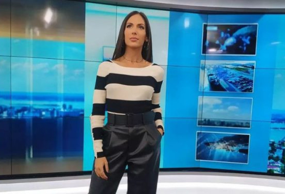 Ανθή Βούλγαρη: «Μου έκλεβαν κι εμένα τα εσώρουχα από την απλώστρα» Ανθή Βούλγαρη: «Μου έκλεβαν κι εμένα τα εσώρουχα από την απλώστρα»