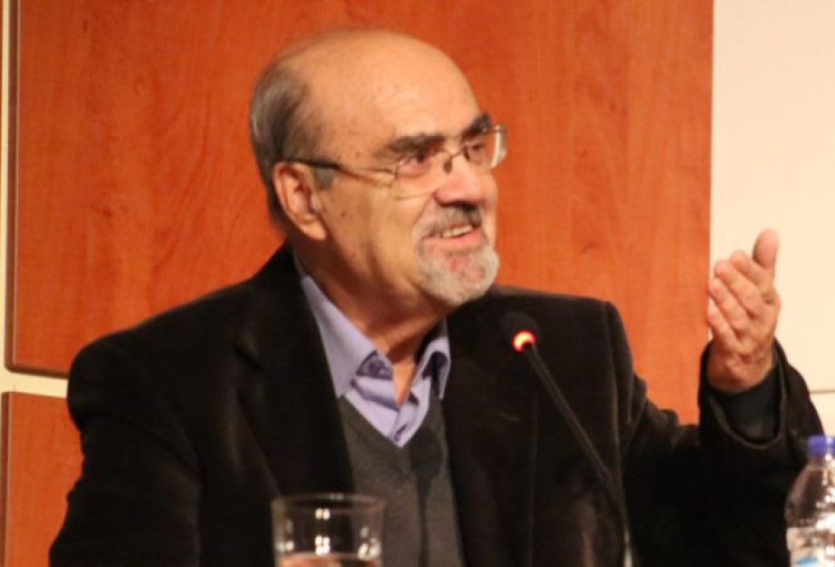 Ζήσης Μητλιάγκας: Περήφανος πατέρας για την υποψήφια κόρη… Ζήσης Μητλιάγκας: Περήφανος πατέρας για την υποψήφια κόρη…
