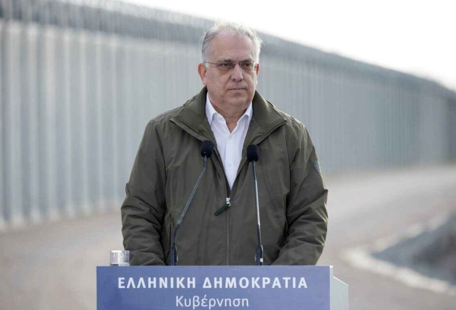Τάκης Θεοδωρικάκος: Με τον Φράχτη, τα σύνορα της Ελλάδας και της Ευρώπης με την Τουρκία είναι απροσπέλαστα Τάκης Θεοδωρικάκος: Με τον Φράχτη, τα σύνορα της Ελλάδας και της Ευρώπης με την Τουρκία είναι απροσπέλαστα