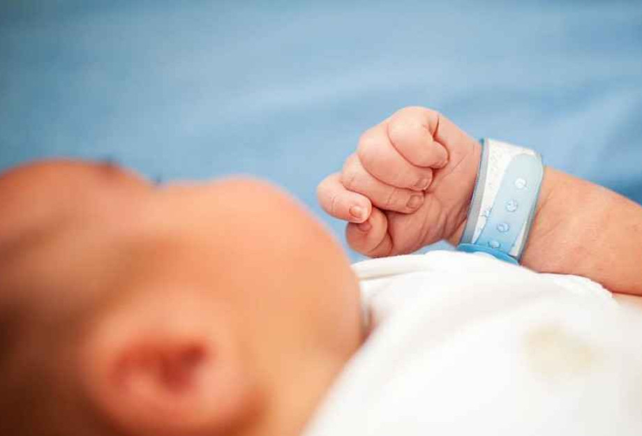 Αγοράκι γεννήθηκε με 2 πέη και χωρίς πρωκτό – συμβαίνει 1 στις 6 εκατομμύρια γεννήσεις Αγοράκι γεννήθηκε με 2 πέη και χωρίς πρωκτό – συμβαίνει 1 στις 6 εκατομμύρια γεννήσεις