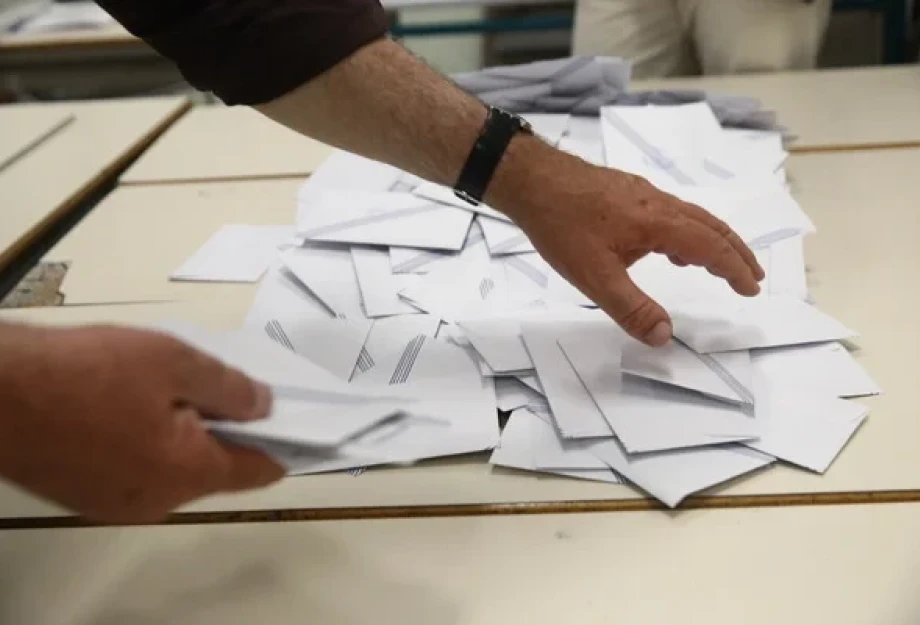 Την Δευτέρα διαλύεται η νέα Βουλή: Στις 25 Ιουνίου οι νέες εκλογές Την Δευτέρα διαλύεται η νέα Βουλή: Στις 25 Ιουνίου οι νέες εκλογές