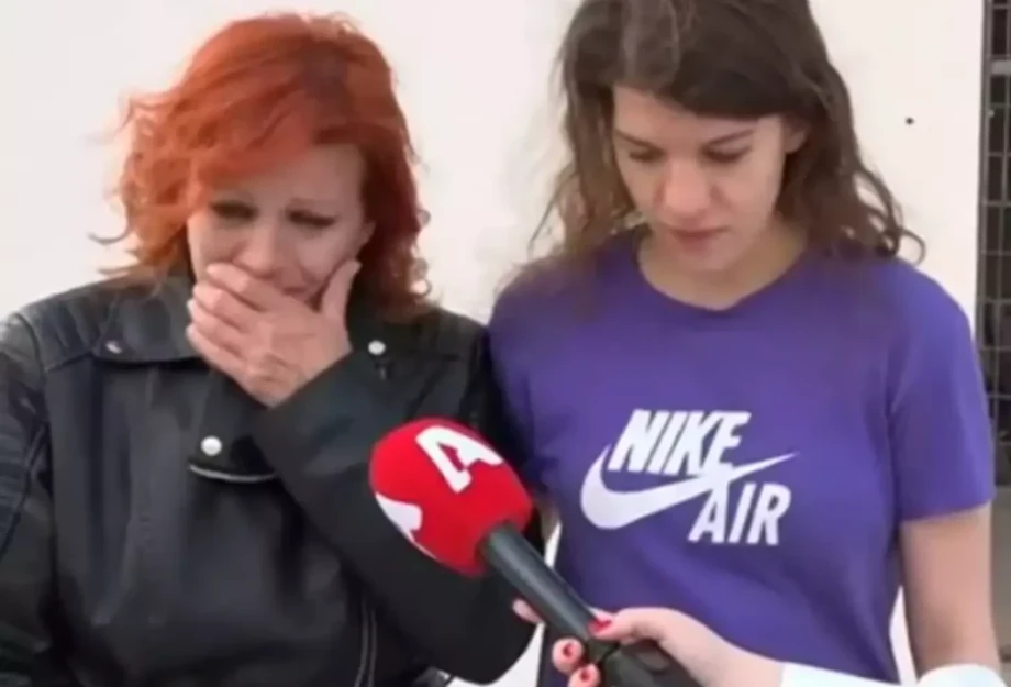 Συγκλονίζουν η Λίλιαν Αρχοντή και η κόρη της: «Κακοποιηθήκαμε βάναυσα ψυχικά, σωματικά και σεξουαλικά» Συγκλονίζουν η Λίλιαν Αρχοντή και η κόρη της: «Κακοποιηθήκαμε βάναυσα ψυχικά, σωματικά και σεξουαλικά»