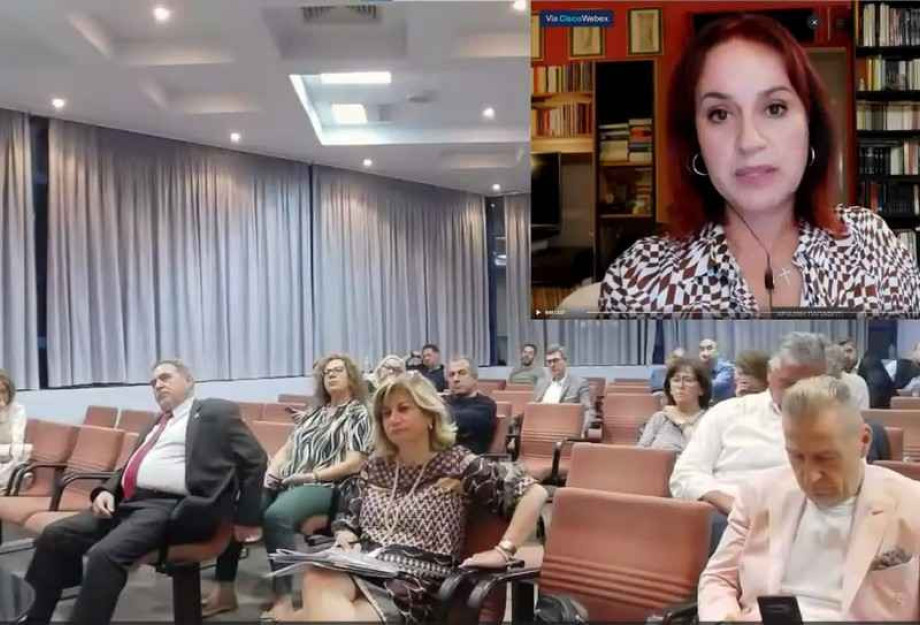 Αριάδνη Παπαφωτίου: Τι κρύβει ο φοβικός δήμαχος; Αριάδνη Παπαφωτίου: Τι κρύβει ο φοβικός δήμαχος;
