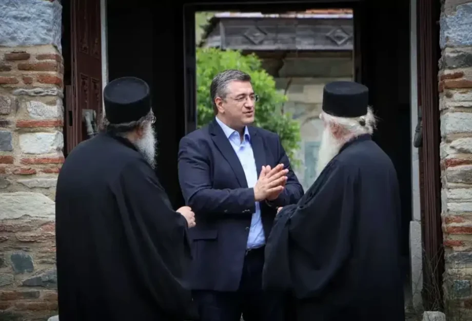 Στο Άγιον Όρος Διήμερη επίσημη επίσκεψη Τζιτζικώστα Στο Άγιον Όρος Διήμερη επίσημη επίσκεψη Τζιτζικώστα