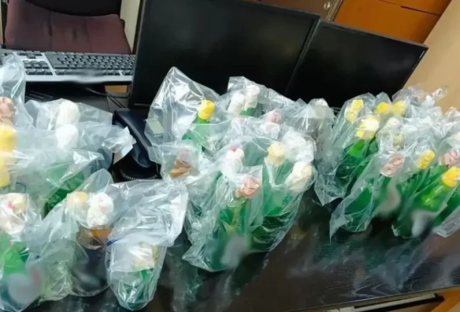 Πειραιάς: Η ανακοίνωση της ΕΛ.ΑΣ. για τους δύο συλληφθέντες που εντοπίστηκαν με 39 μολότοφ σε ΙΧ