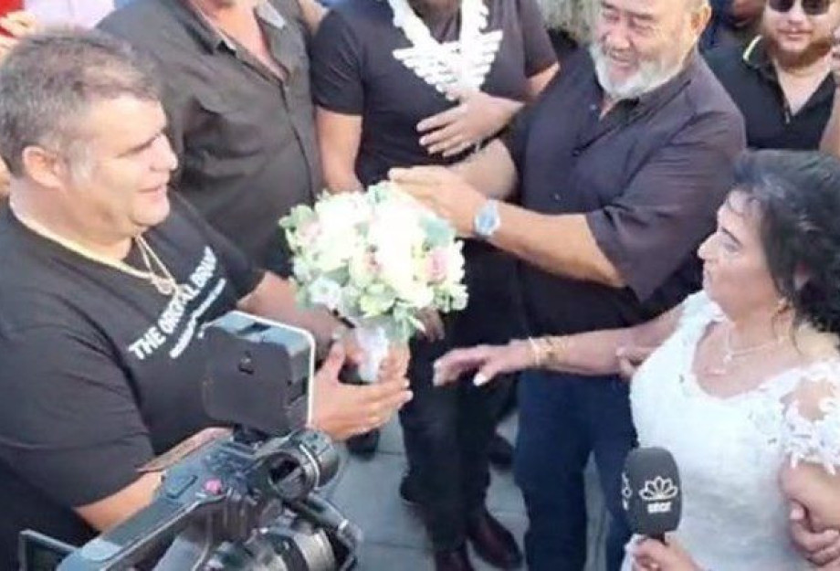 Ο γάμος της χρονιάς στην Κρήτη: Παντρεύτηκαν η 82χρονη Παρασκιώ και ο 41χρονος Κωστής Ο γάμος της χρονιάς στην Κρήτη: Παντρεύτηκαν η 82χρονη Παρασκιώ και ο 41χρονος Κωστής