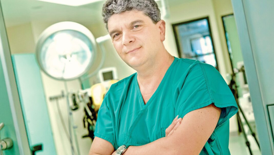 Νεκρός ο πασίγνωστος γυναικολόγος Ηλίας Γάτος: Θρήνος για τον σπουδαίο γιατρό που “έκανε μητέρες χιλιάδες γυναίκες”