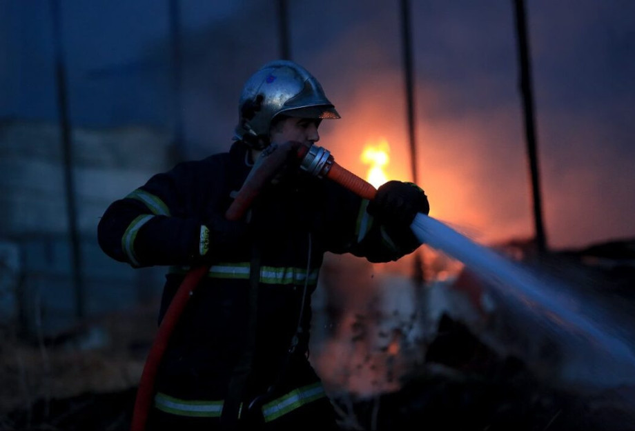 Χαλκιδική: Ανήλικη έκαψε ολοσχερώς το σπίτι φίλης της γιατί… κοιμήθηκε με τον σύντροφό της Χαλκιδική: Ανήλικη έκαψε ολοσχερώς το σπίτι φίλης της γιατί… κοιμήθηκε με τον σύντροφό της