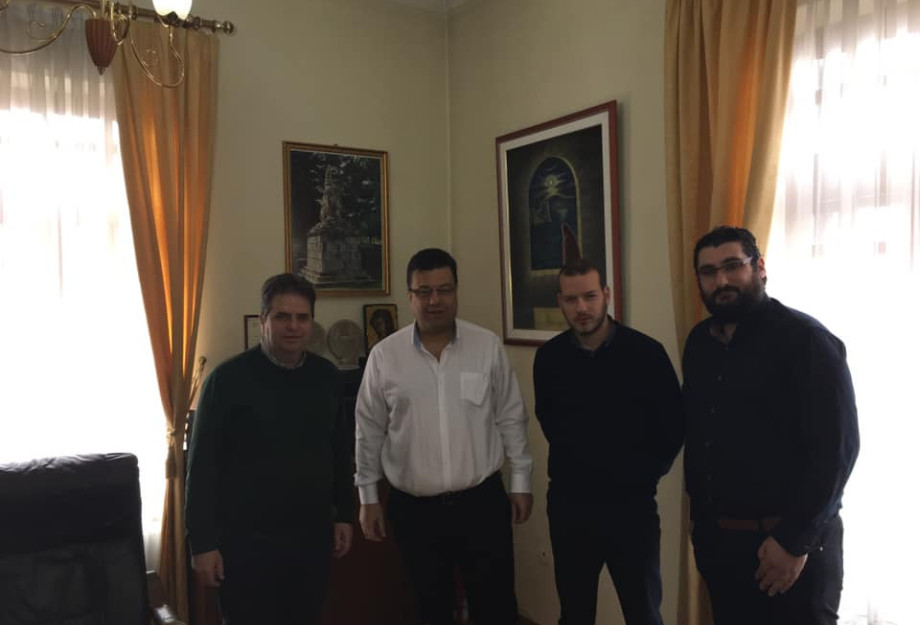 O Τζιτζικώστας παρουσιάζεται μακεδονομάχος για να κρυφτεί από την ανυπαρξία; O Τζιτζικώστας παρουσιάζεται μακεδονομάχος για να κρυφτεί από την ανυπαρξία;