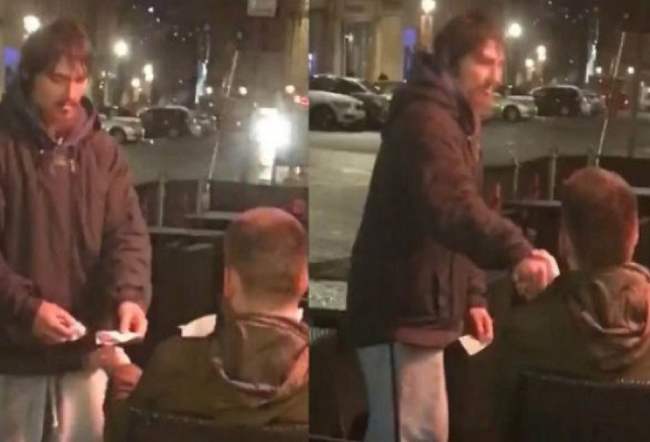 Έδωσε σε άστεγο την κάρτα του για να βγάλει όσα χρήματα θέλει κι εκείνος επέστρεψε με την απόδειξη ανάληψης Έδωσε σε άστεγο την κάρτα του για να βγάλει όσα χρήματα θέλει κι εκείνος επέστρεψε με την απόδειξη ανάληψης