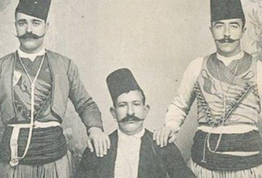Ο αγώνας για να «διατηρήσουν το κρητικό αίμα»: Οι Ελληνόφωνοι μουσουλμάνοι της Συρίας Ο αγώνας για να «διατηρήσουν το κρητικό αίμα»: Οι Ελληνόφωνοι μουσουλμάνοι της Συρίας