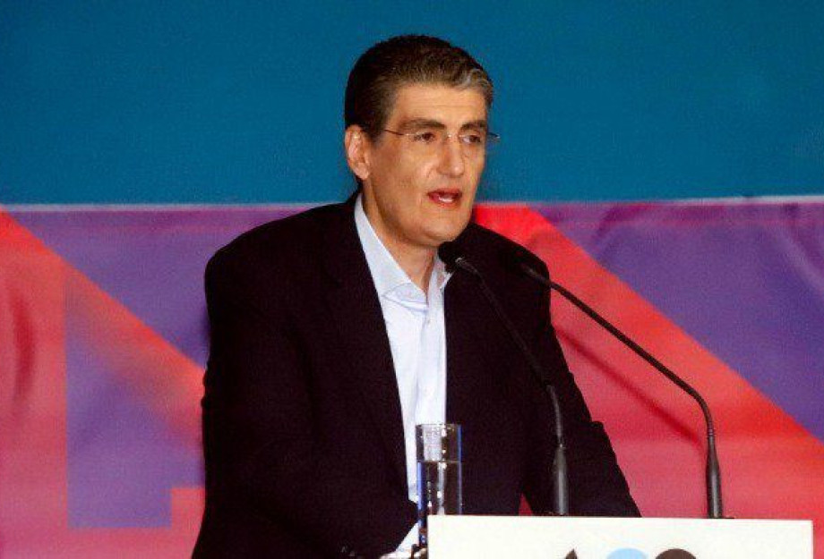 Χρήστος Γιαννούλης: ΚΟΙΤΑΜΕ ΜΠΡΟΣΤΑ για τη Δημοκρατία