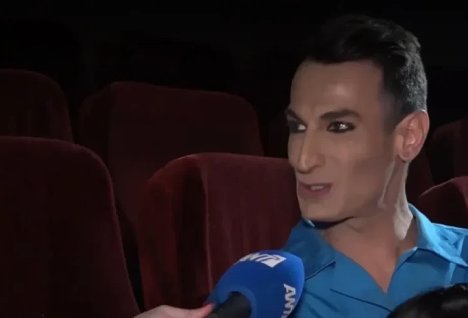 Αντώνης Παπαηλίας: «Του είπα “μπαμπά, είμαι γυναiκα” και μου απάντησε “Ολυμπιακός να μην γiνεις”» Αντώνης Παπαηλίας: «Του είπα “μπαμπά, είμαι γυναiκα” και μου απάντησε “Ολυμπιακός να μην γiνεις”»
