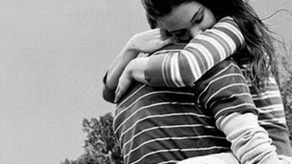 Παγκόσμια Ημέρα Αγκαλιάς – Πόσες αγκαλιές χρειαζόμαστε τη μέρα για να επιβιώσουμε