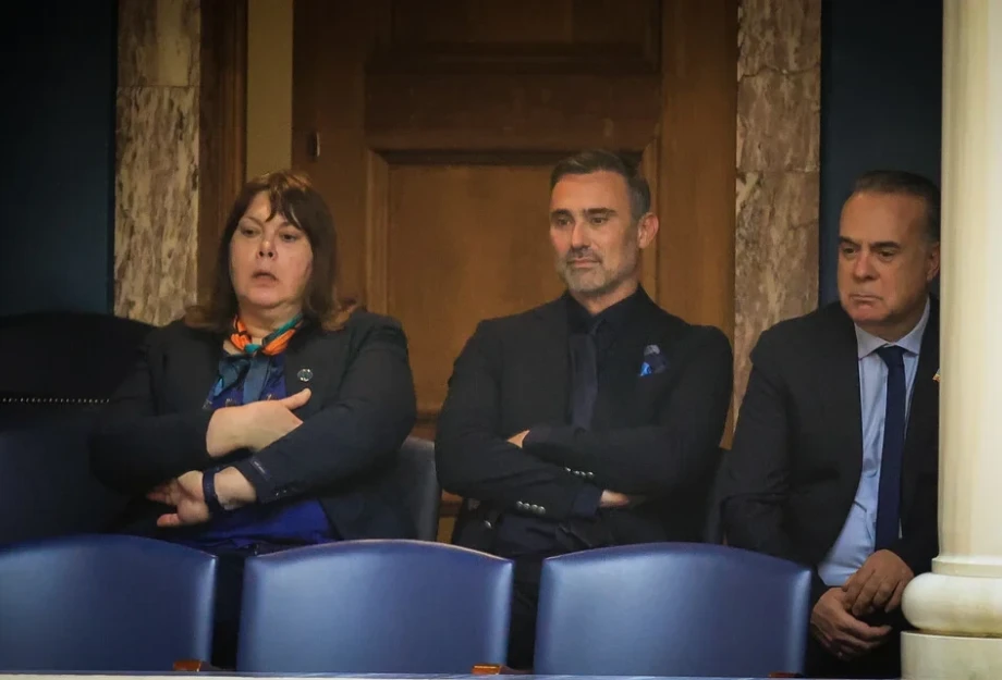 Ξέσπασε σε κλάματα ο Καπουτζίδης: «Η αγάπη βγαίνει από την καρδιά και η καρδιά δεν έχει γεννητικά όργανα» Ξέσπασε σε κλάματα ο Καπουτζίδης: «Η αγάπη βγαίνει από την καρδιά και η καρδιά δεν έχει γεννητικά όργανα»