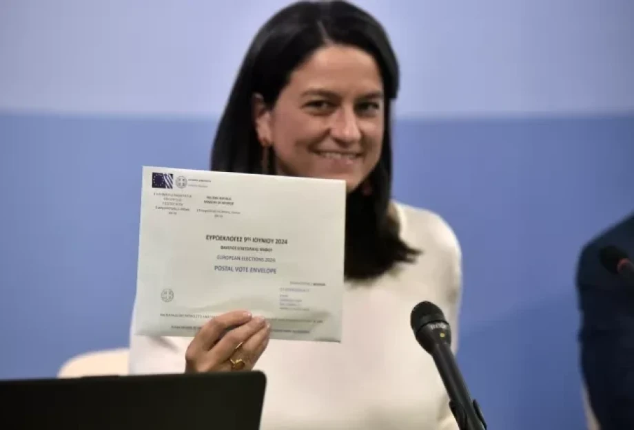 Νίκη Κεραμέως: Πάνω από 13.500 εγγραφές για την επιστολική ψήφο Νίκη Κεραμέως: Πάνω από 13.500 εγγραφές για την επιστολική ψήφο