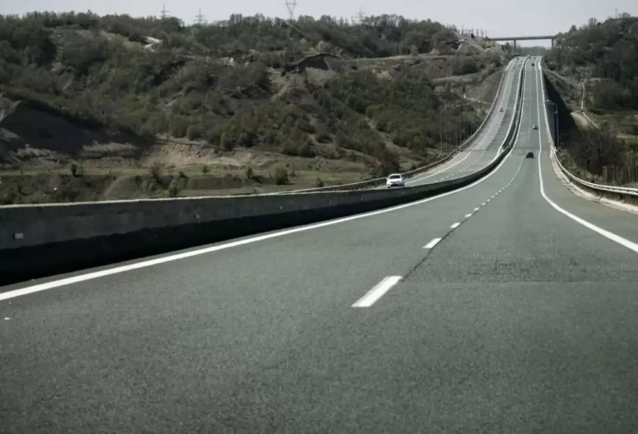 Οδηγός ΚΤΕΛ ξέχασε 75χρονη στην Εγνατία Οδό – Επέστρεψε σπίτι της με λεωφορείο σχολικής εκδρομής Οδηγός ΚΤΕΛ ξέχασε 75χρονη στην Εγνατία Οδό – Επέστρεψε σπίτι της με λεωφορείο σχολικής εκδρομής
