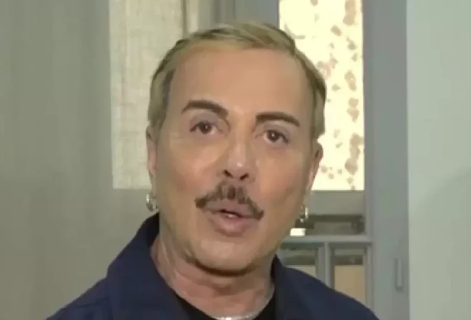 Λάκης Γαβαλάς: «Θα προτιμούσα να είμαι σερβιτόρος σε γάμο επαρχία από το να είμαι πανελίστας σε τρας εκπομπή» Λάκης Γαβαλάς: «Θα προτιμούσα να είμαι σερβιτόρος σε γάμο επαρχία από το να είμαι πανελίστας σε τρας εκπομπή»