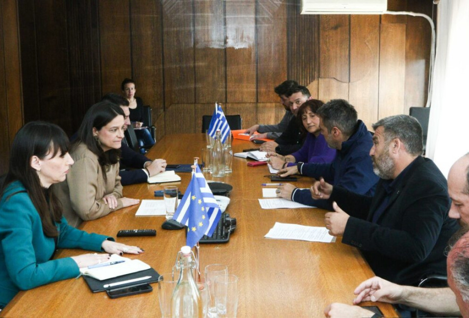 Συνάντηση της ΥΠΕΣ Νίκης Κεραμέως με το Προεδρείο της ΠΟΕ – ΟΤΑ Συνάντηση της ΥΠΕΣ Νίκης Κεραμέως με το Προεδρείο της ΠΟΕ – ΟΤΑ