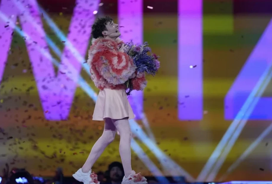 Nemo, το πρώτο non binary άτομο που κερδίζει τη Eurovision – Ποιος είναι ο καλλιτέχνης που έφερε τη νίκη στην Ελβετία Nemo, το πρώτο non binary άτομο που κερδίζει τη Eurovision – Ποιος είναι ο καλλιτέχνης που έφερε τη νίκη στην Ελβετία