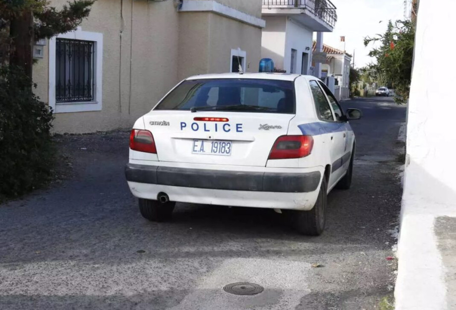 Χανιά: Παντρεύτηκε και λίγες ώρες μετά βρήκε νεκρή την αδερφή της Χανιά: Παντρεύτηκε και λίγες ώρες μετά βρήκε νεκρή την αδερφή της